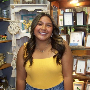 Fundraising Page: Izabella Flores